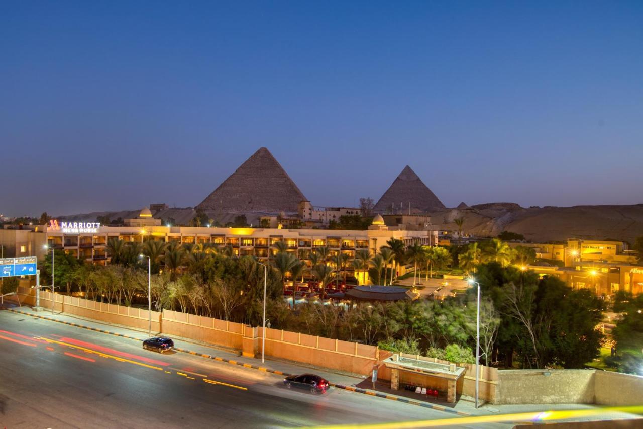 Nozol Pyramids Hotel And Spa Kafrat al Jabal Exterior photo