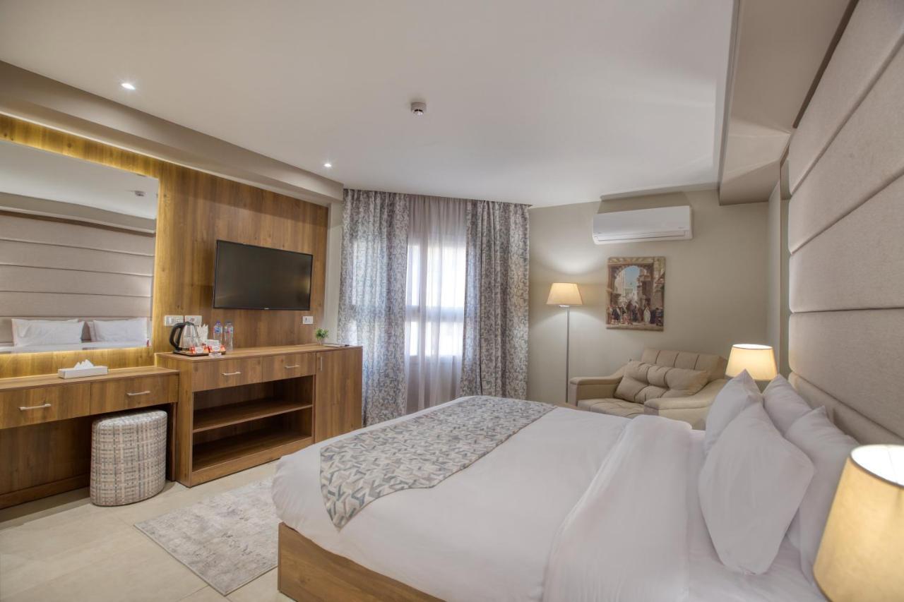Nozol Pyramids Hotel And Spa Kafrat al Jabal Exterior photo