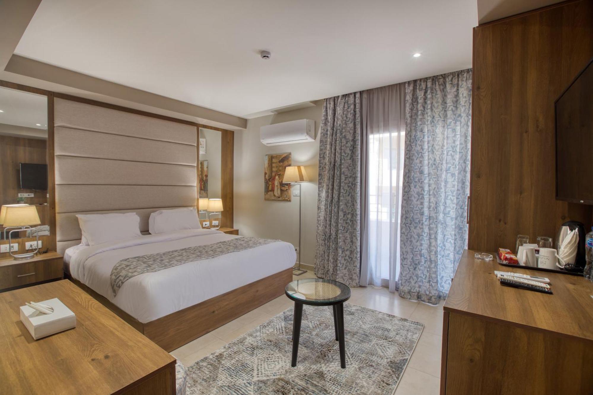 Nozol Pyramids Hotel And Spa Kafrat al Jabal Exterior photo