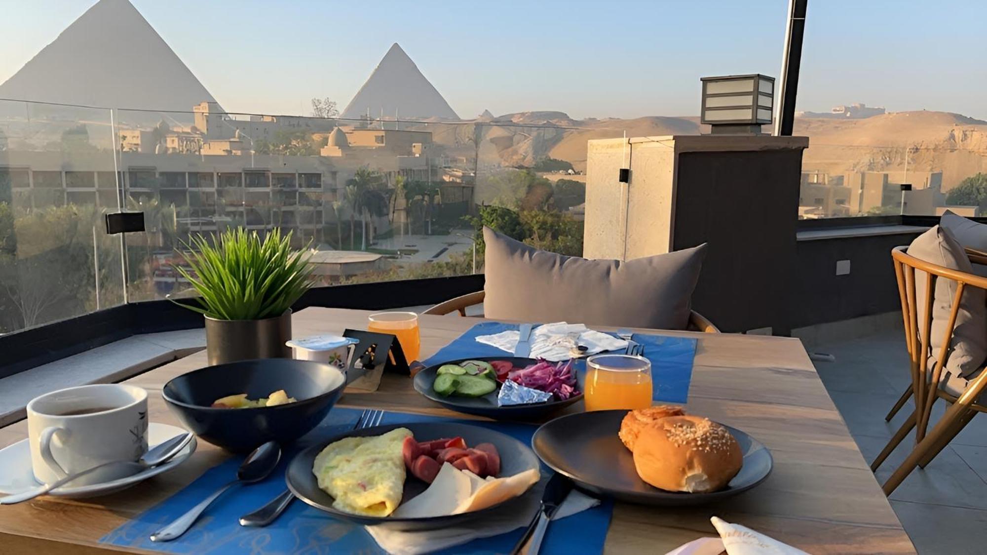 Nozol Pyramids Hotel And Spa Kafrat al Jabal Exterior photo